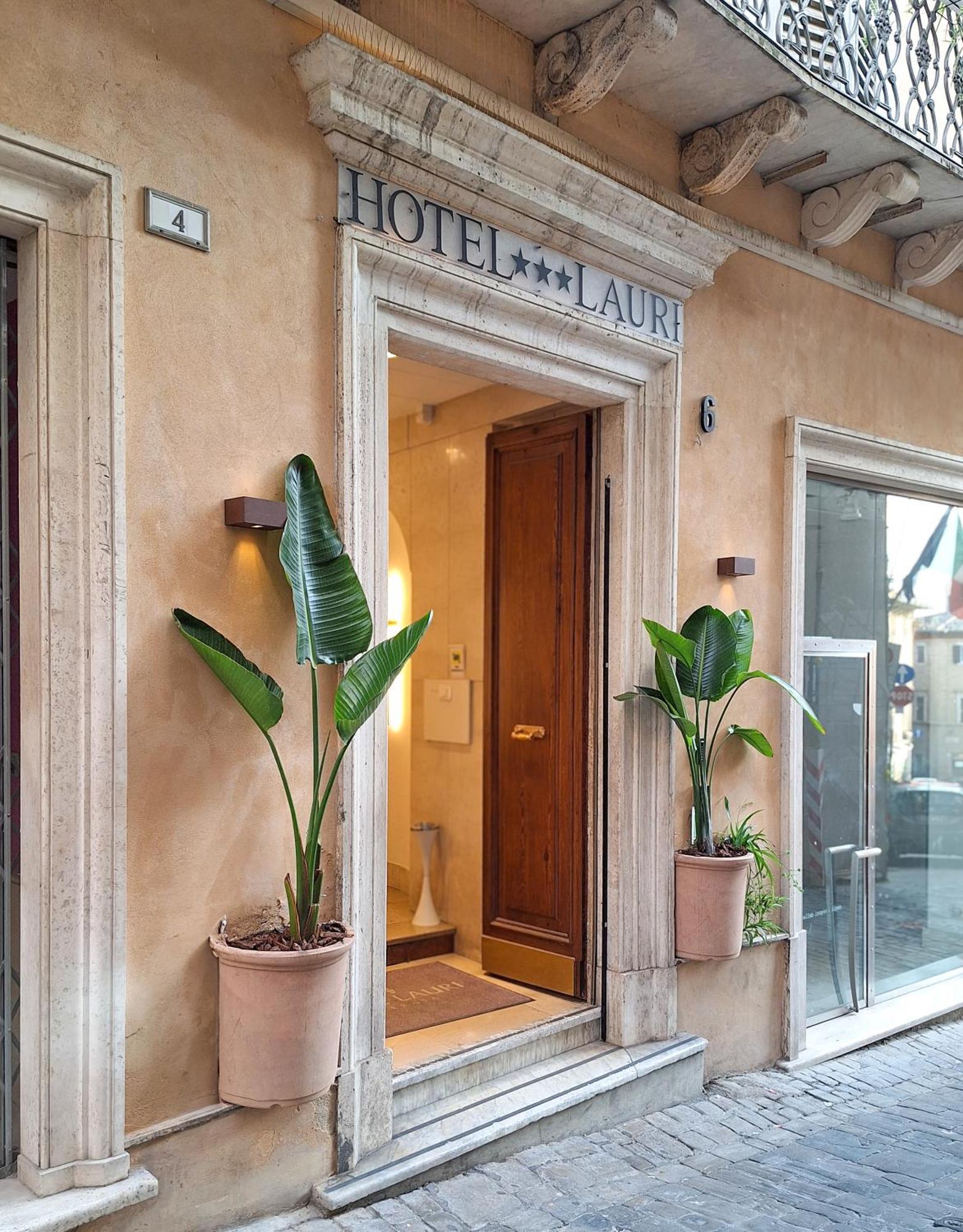 Hotel Lauri Macerata Buitenkant foto