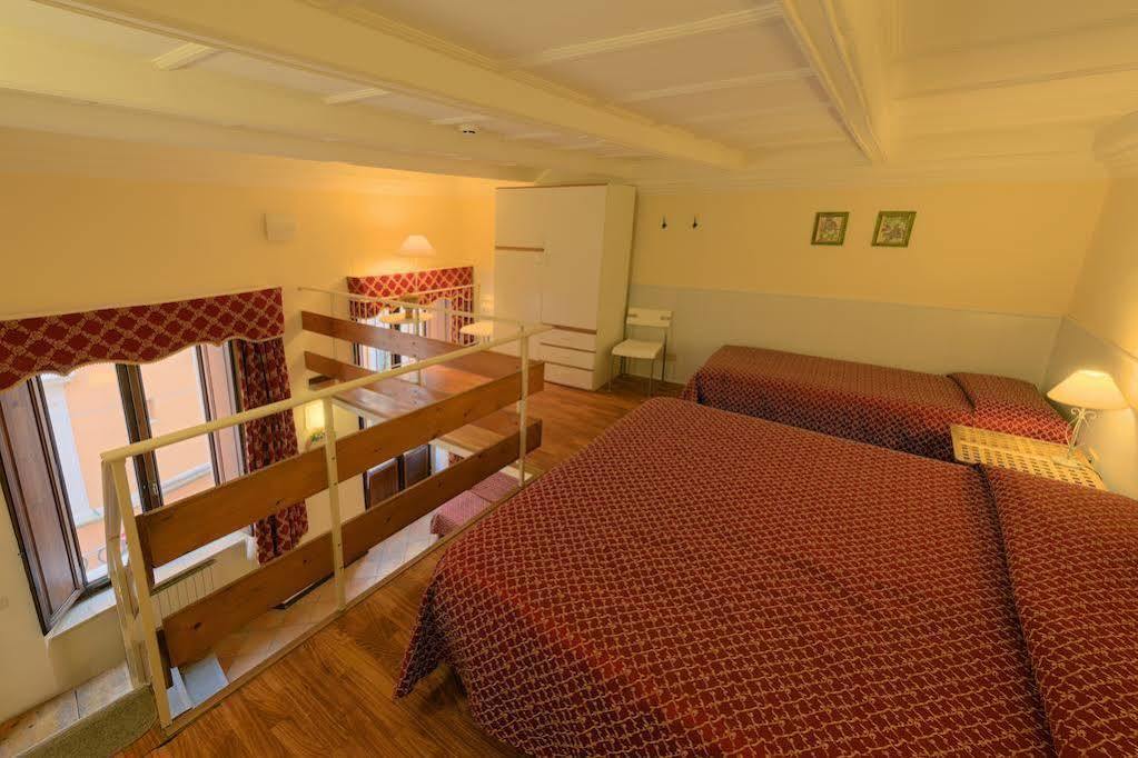 Hotel Lauri Macerata Buitenkant foto